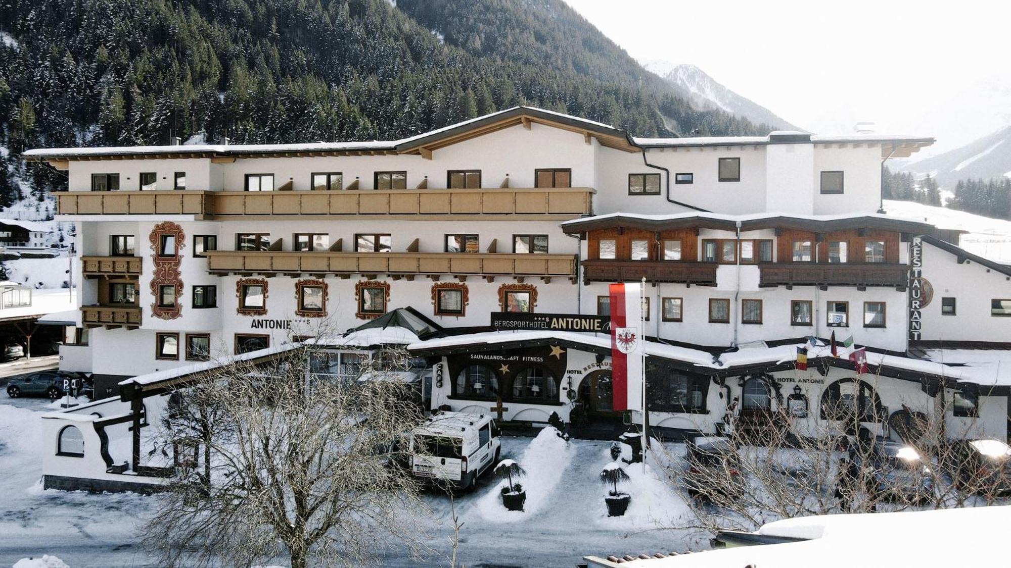 Bergsporthotel Antonie Gries im Sellrain Bagian luar foto