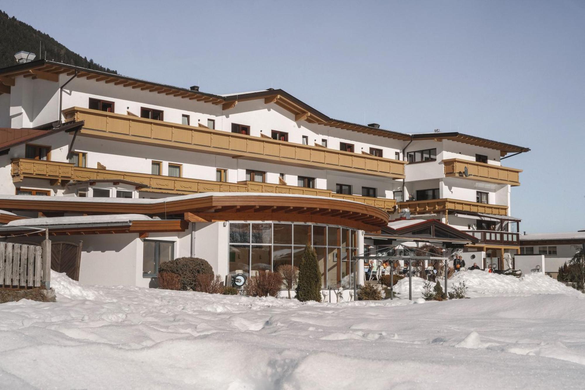 Bergsporthotel Antonie Gries im Sellrain Bagian luar foto