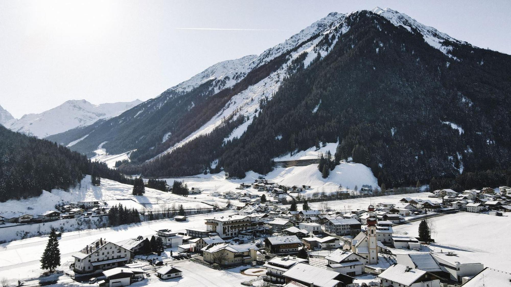 Bergsporthotel Antonie Gries im Sellrain Bagian luar foto