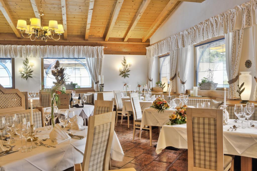 Bergsporthotel Antonie Gries im Sellrain Bagian luar foto