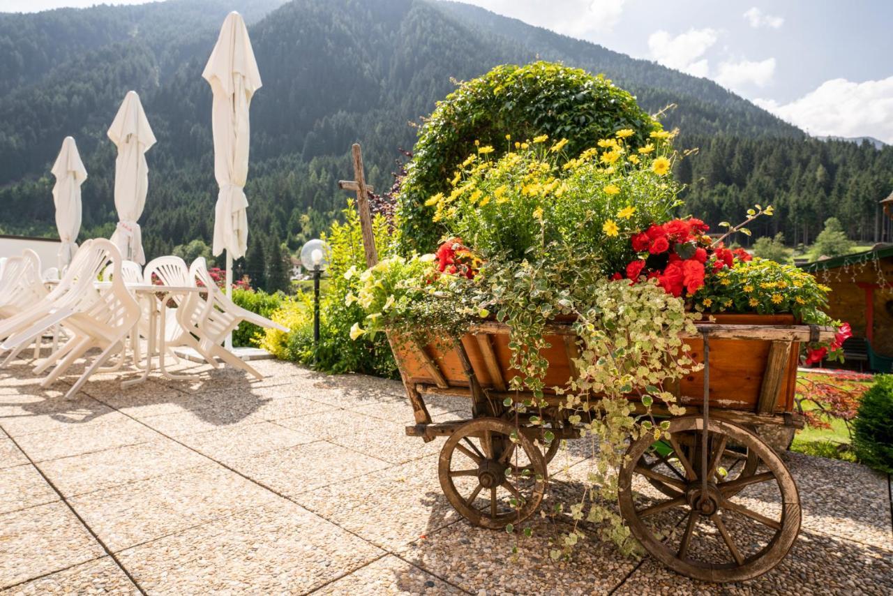 Bergsporthotel Antonie Gries im Sellrain Bagian luar foto