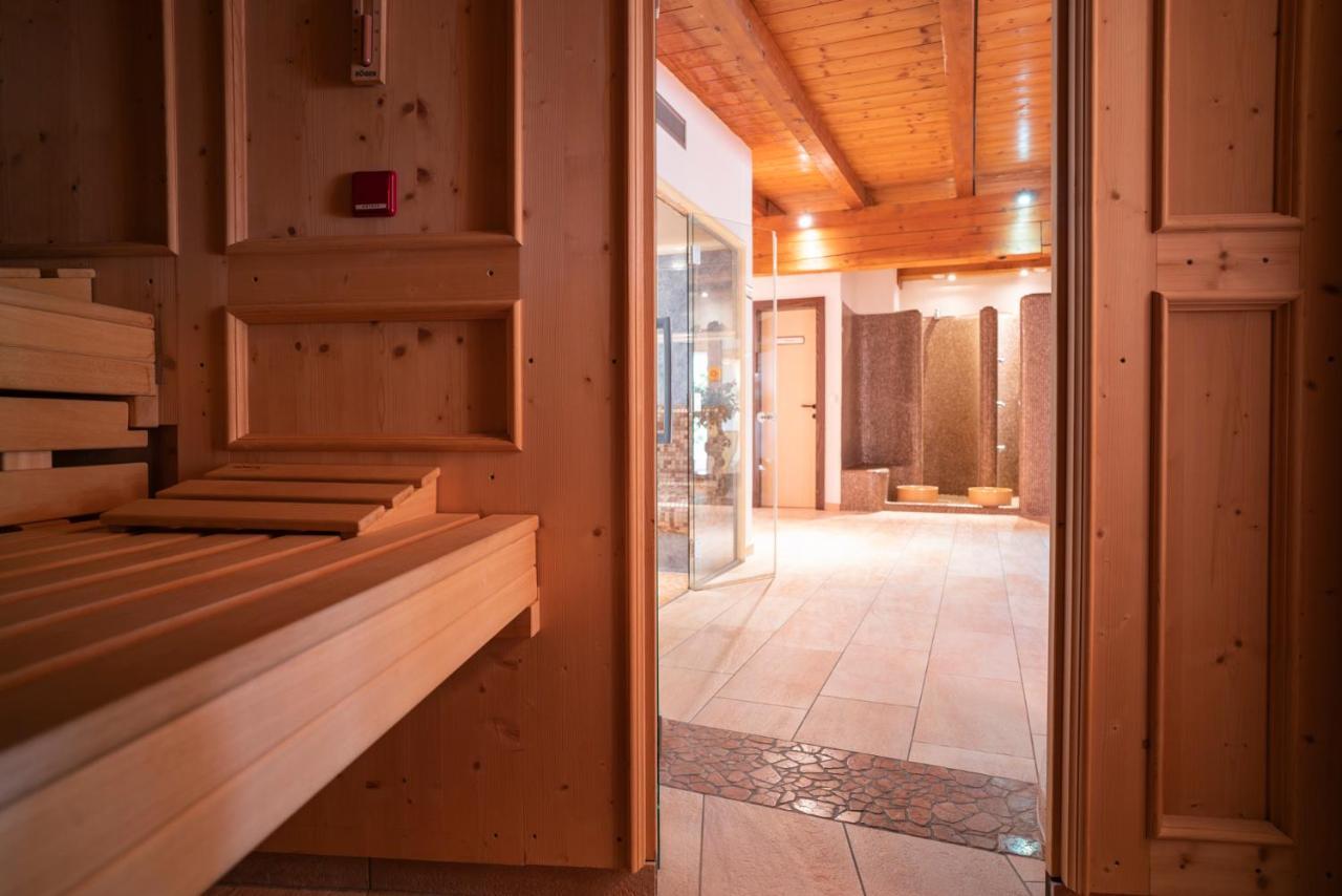Bergsporthotel Antonie Gries im Sellrain Bagian luar foto