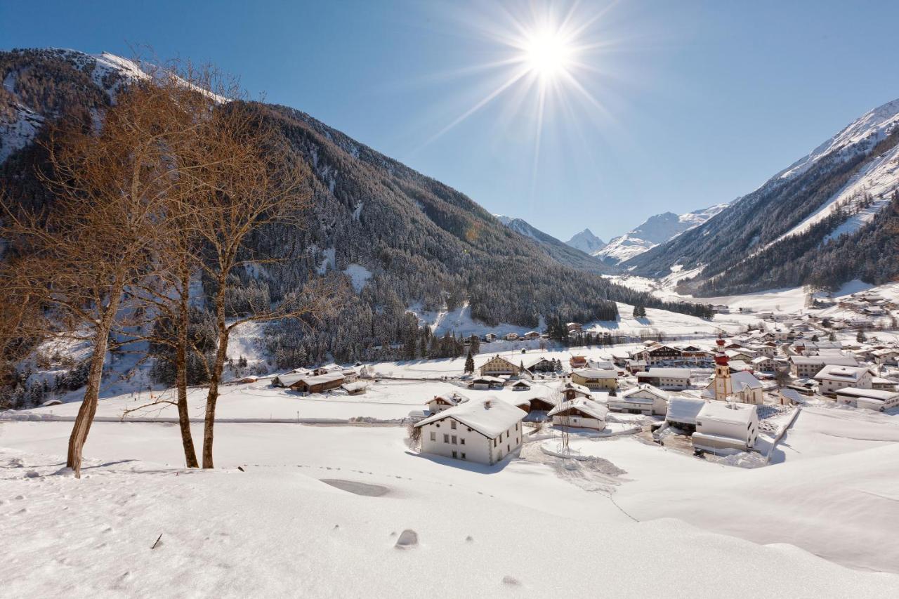 Bergsporthotel Antonie Gries im Sellrain Bagian luar foto